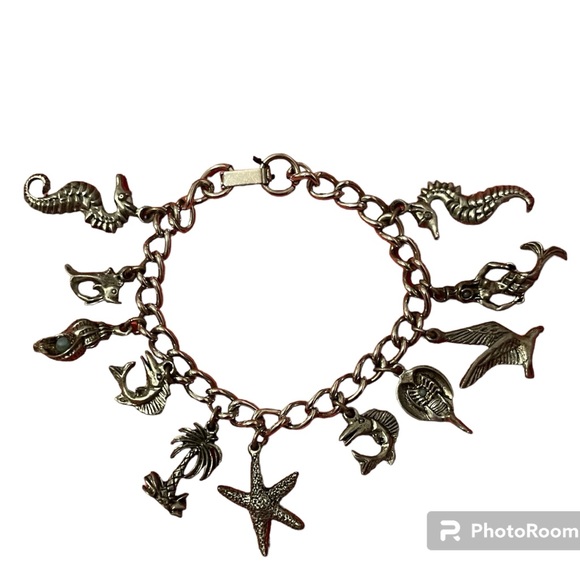 Vintage Seashore Sealife Ocean Beach Seashell Charm Bracelet - Picture 1 of 2